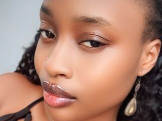 nude webcamgirl picture LunaSilhouette