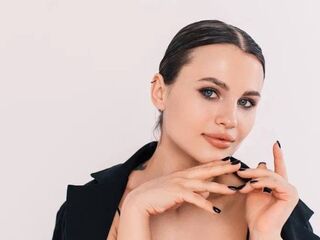 naked cam girl masturbating with vibrator MarianMur