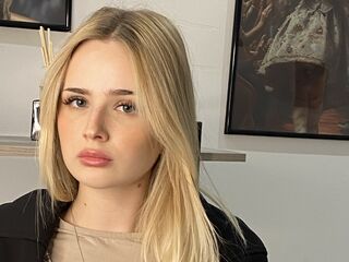 sex cam live MarnieRhyner