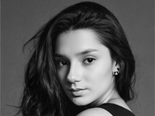 webcam girl MaybelleMenjes