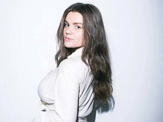 free live show MelaniMell