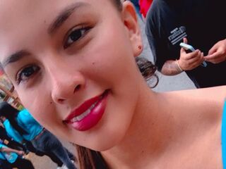 closeup cam MiaRosele