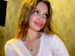 chat room live web cam MileyWilson