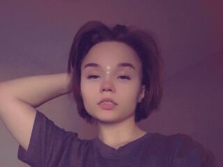 naughty cam girl fingering shaved pussy MoireAspell