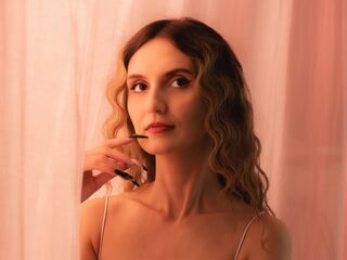 naked camgirl fingering pussy MoonSeraphine