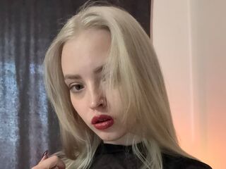 naughty cam girl masturbating MunaLoon