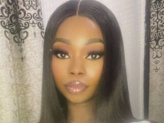 naked camgirl masturbating with vibrator NancyBee