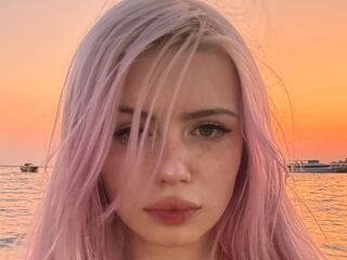 naked cam girl masturbating with vibrator NelidaTidd