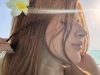 cam girl masturbating with dildo NoraVennucci
