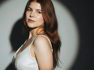camgirl masturbating with sextoy OliviaaRothwel