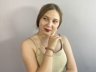 naughty camgirl fingering pussy PattieHoman
