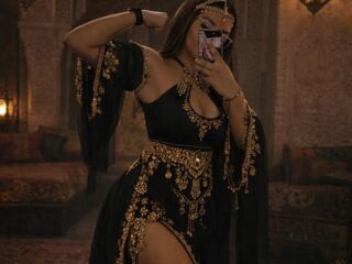 naked cam girl gallery PerlaZoey