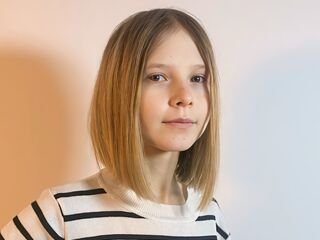 camwhore masturbating with sextoy RosanaGabbard