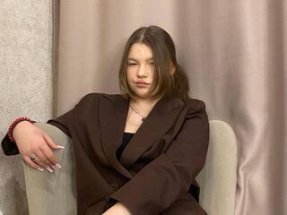 camslut fingering wet pussy SammyVidals