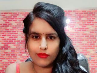 naked webcam girl SaraConway