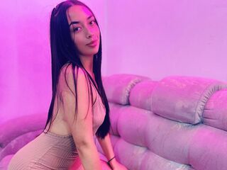 chatroom cam SaraZack