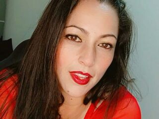 masturbating camgirl ScarlettBarners