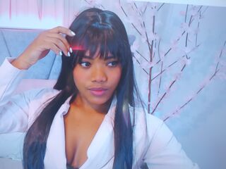 camgirl fingering shaved pussy StefaniaGiraldo