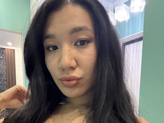 camgirl playing with sex toy SuriValmont