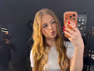 porn webcam photo TainaSaffo