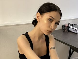 cyber sex chat room TaliaHicks