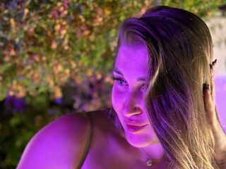 live sex cam TarahZullo