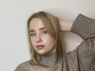 live webcam model TeishaCaram