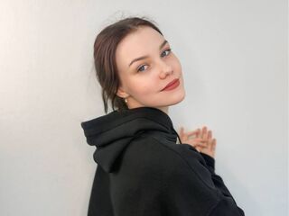 free nude live show ToraMendiaz