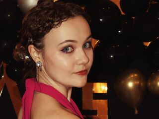 camgirl fingering bald pussy VioletteCandella