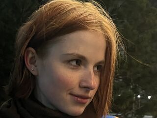 girl shaving pussy YumiMee