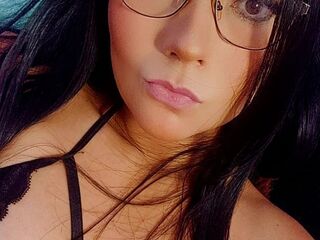 nude webcamgirl ZairaMist